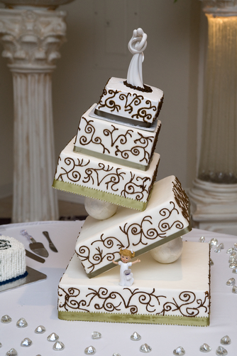 WEDDING_CAKE_TILT_ARCHITECTURAL